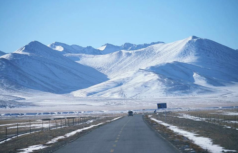Tibetan Road in Winter